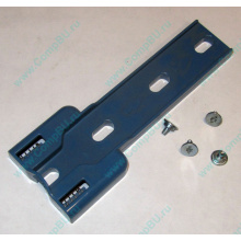 Синий пластмассовый фиксатор-защёлка HP 224981-001 для 5.25" устройств в HP ML370 (Самара)